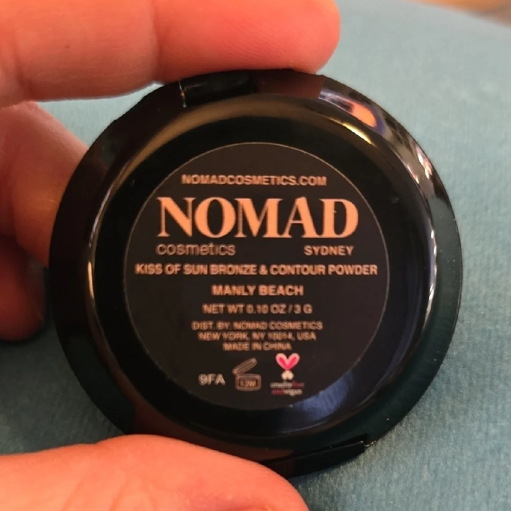 Nomad elegant compact